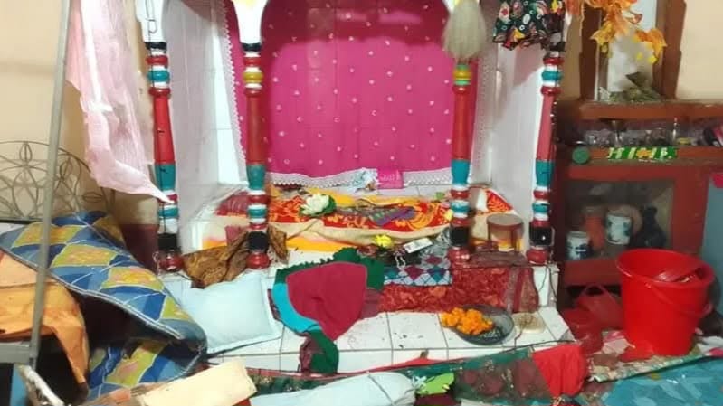 Read more about the article মৌলভীবাজারে গৌরাঙ্গ মহাপ্রভুর সেবাশ্রমের মূর্তি ভাংচুর লুটপাট