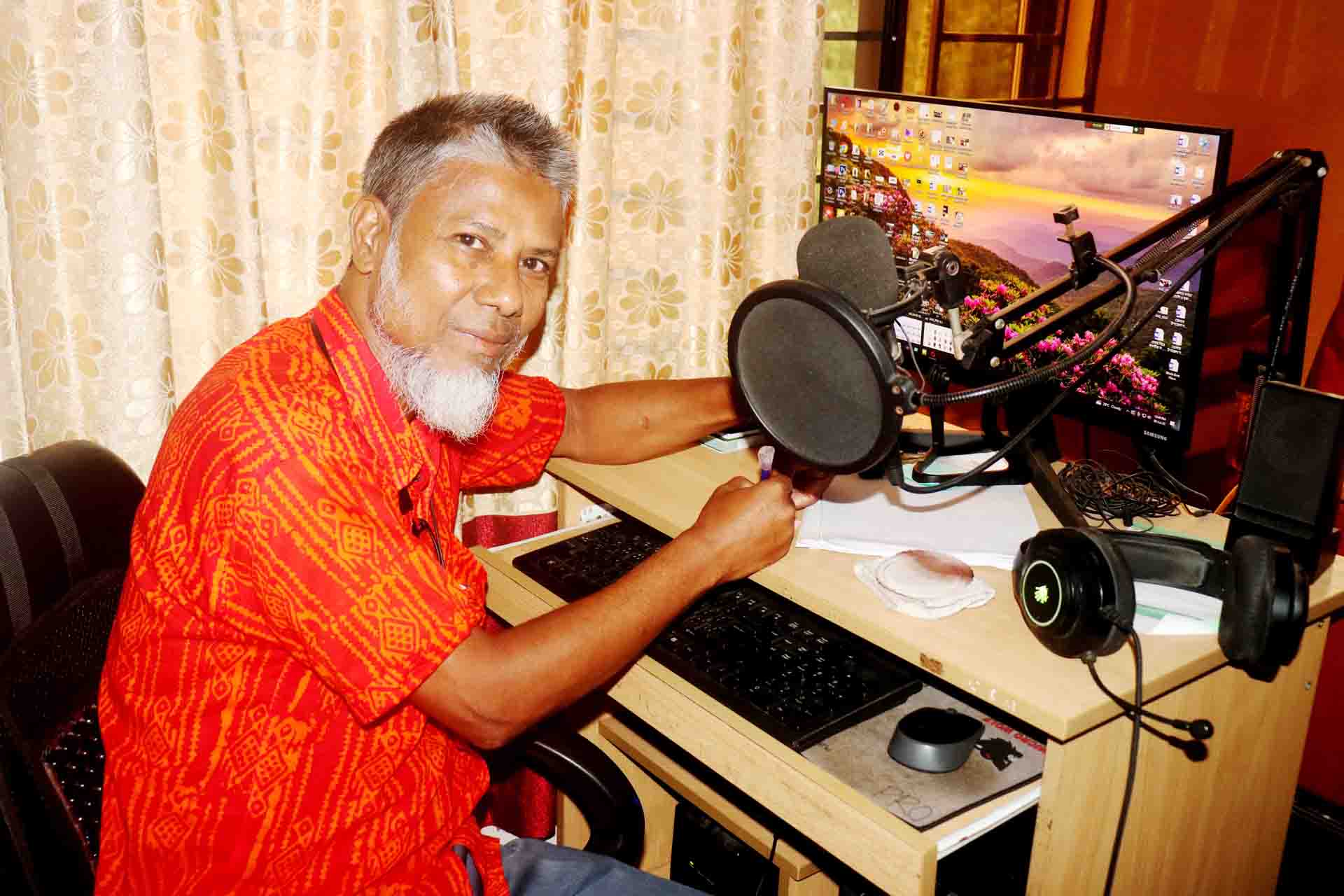 Read more about the article “দ্বীপের রানী ভোলায় আমরা করি বসবাস”: ভোলার মানুষের মুখে মুখে নতুন গান