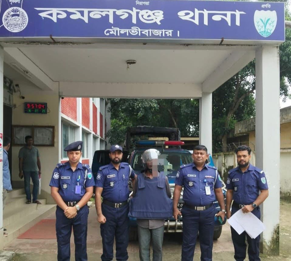 Read more about the article ময়ুর মিয়া হত্যাকাণ্ডের রহস্য উন্মোচন, মূল আসামি গ্রেপ্তার